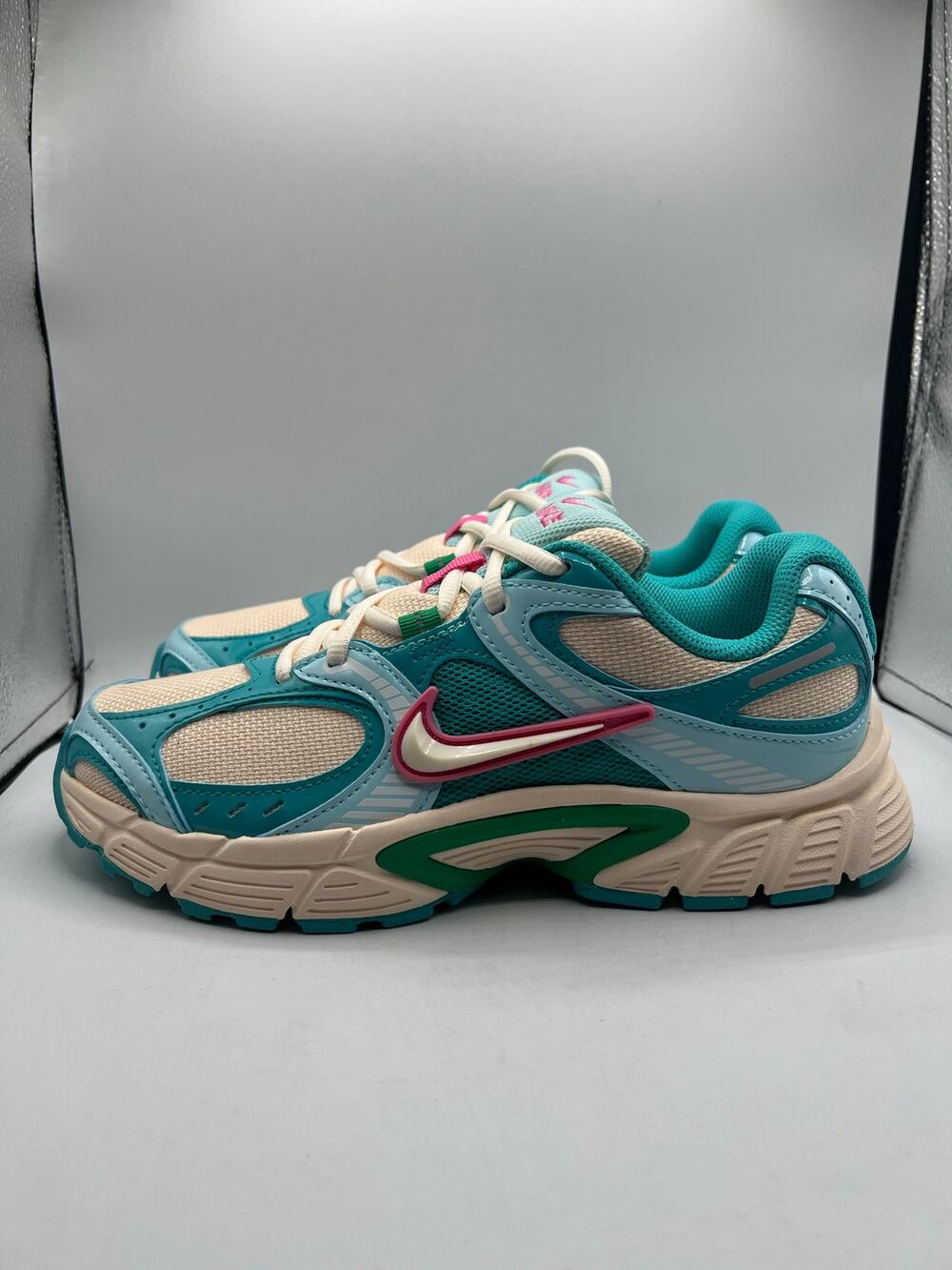 Nike V5 Runner “Guava Ice” size 7 women’s